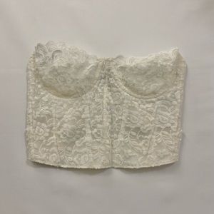 ❌SOLD❌Vintage Lily of France white lace bustier